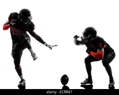 Due american football giocatori nella celebrazione di touchdown silhouette ombra su sfondo bianco Foto Stock