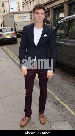 LCM S/S 2015: presentazione Velsvoir & Party a Sketch, Conduit Street, Londra dotata: Luca Campbell dove: Londra, Regno Unito quando: 15 Giu 2014 Foto Stock