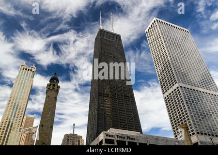 Chicago Water Tower, John Hancock Center e altri grattacieli di Chicago Foto Stock