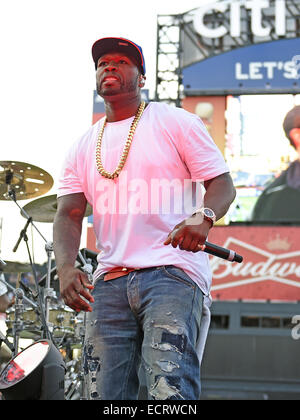 50 Cent si esibisce dal vivo durante un post-game in concerto al Citi Field di sabato (14giu14) a seguito della New York Mets 0-5 perdita contro il San Diego Padres. Questo è stato un ritorno al Citi Field per il rapper, chi ha gettato fuori ciò che molti chiamano il peggior primo pit Foto Stock