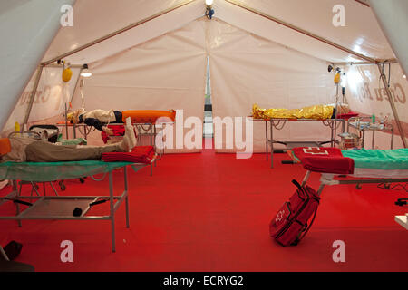 Mash - Mobile Army Surgical Hospital Al 32 Barcelona International Comic Fair War Exhibition, Catalogna, Spagna. Foto Stock