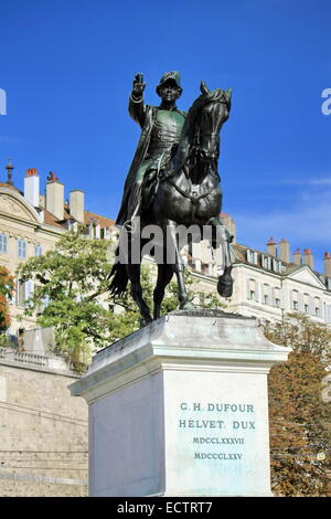 Generale Dufour statua eretta nel 1884, eroe nazionale, Place Neuve, Ginevra, Svizzera. Foto Stock