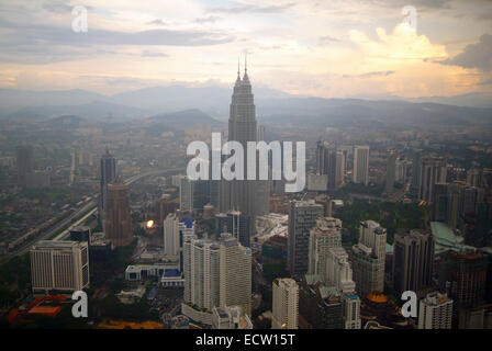 Vista su Kuala Lumpur dalla Skytower Foto Stock