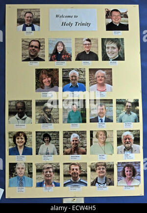 Benvenuti nella chiesa della Santissima Trinità, Wood Green, Witney, West Oxfordshire, Inghilterra Regno Unito - queste sono le nostre persone Foto Stock