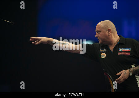 Londra, Regno Unito. Xix Dec, 2014. William Hill PDC Mondiale Campionato di freccette. Credito: Azione Sport Plus/Alamy Live News Foto Stock