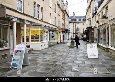 Negozi indipendenti a Margarets Buildings, Bath, Inghilterra, Regno Unito Foto Stock