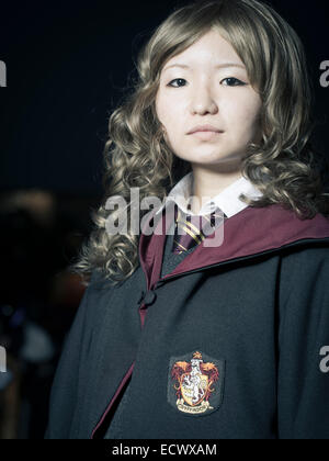 Costumi di Halloween in Chatan Town, Okinawa, in Giappone. Okinawa multiculturale della popolazione ha reso western feste popolari. Foto Stock