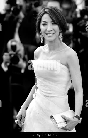 CANNES, Francia - 14 Maggio: Attrice Michelle Yeoh assiste la premiere del 'Wall Street: il denaro non dorme mai' durante la 63a Cannes Foto Stock