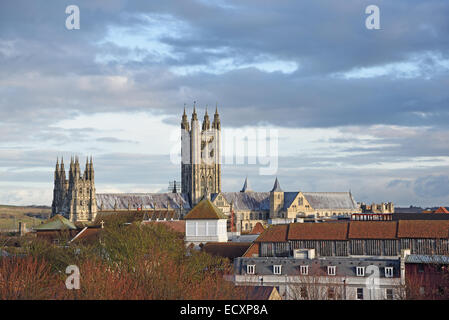 La Cattedrale di Canterbury, Inghilterra (la cattedrale e Metropolitical Chiesa di Cristo a Canterbury) visto da di Dane John Mound.. Foto Stock