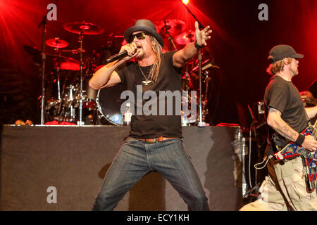 KID ROCK esegue il giorno 2 come parte del quarto Annual Carolina Rebellion Festival a Charlotte, Carolina del Nord. Il festival ha avuto luogo nel parcheggio di Charlotte Motor Speedway. Foto Stock