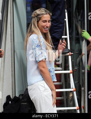 Stacey Solomon esterno ITV Studios con: Stacey Solomon dove: Londra, Regno Unito quando: 19 Jun 2014 Foto Stock