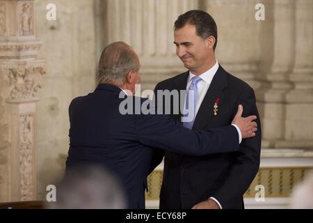 La famiglia reale spagnola sta frequentando il Re Juan Carlos' formale cerimonia abdiction dotate: il Principe Felipe,Re Juan Carlos,principessa Letizia,Regina Sofia,Ospiti Dove: Madrid, Spagna Quando: 18 Giu 2014 Foto Stock