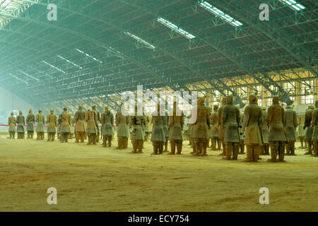 Esercito di Terracotta, Hall 1, Mausoleo del primo imperatore di Qin 1, Xi'an, Shaanxi Province, Cina Foto Stock