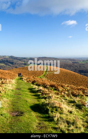 Vista attraverso la Taff Vale da Garth montagna sopra Taffs bene, South Wales, valli, UK. Foto Stock