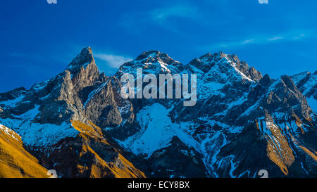 Panorama da Gugger vedere, centrale cresta principale delle Alpi dell'Algovia, Trettachspitze, Mädelegabel e Hochfrottspitze Foto Stock