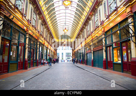 Londra - Ottobre 18th: all'interno del mercato Leadenhall su Ottobre 18th, 2014 a Londra, Inghilterra, Regno Unito. Mercato Leadenhall è un re Foto Stock