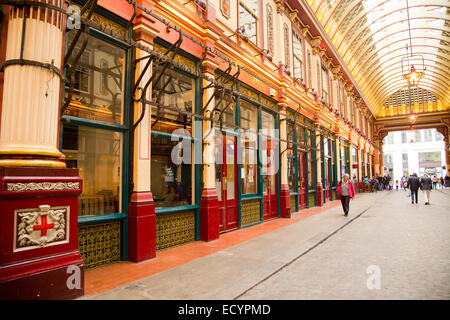 Londra - Ottobre 18th: all'interno del mercato Leadenhall su Ottobre 18th, 2014 a Londra, Inghilterra, Regno Unito. Mercato Leadenhall è un re Foto Stock