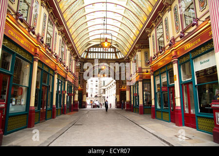 Londra - Ottobre 18th: all'interno del mercato Leadenhall su Ottobre 18th, 2014 a Londra, Inghilterra, Regno Unito. Mercato Leadenhall è un re Foto Stock