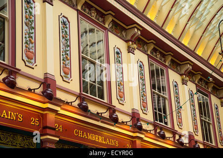 Londra - Ottobre 18th: all'interno del mercato Leadenhall su Ottobre 18th, 2014 a Londra, Inghilterra, Regno Unito. Mercato Leadenhall è un re Foto Stock