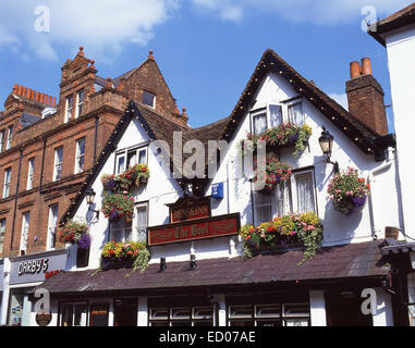 Xv secolo il Boot Pub, Market Place, St.Albans, Hertfordshire, England, Regno Unito Foto Stock