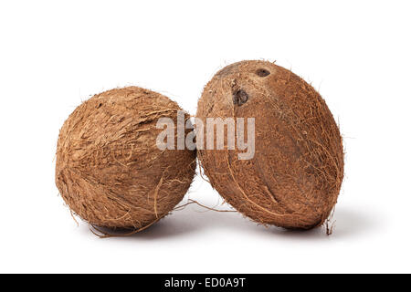 Immagine delle due noci di cocco isolati su sfondo bianco. Foto Stock