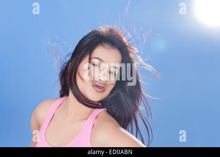 Indian bellezza seducente signora pongono Foto Stock