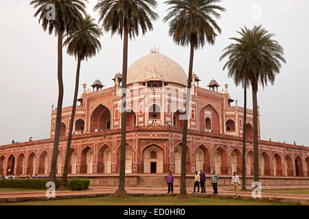 La Tomba di Humayun, patrimonio mondiale dell UNESCO a Delhi, India, Asia Foto Stock