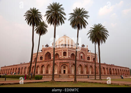 La Tomba di Humayun, patrimonio mondiale dell UNESCO a Delhi, India, Asia Foto Stock