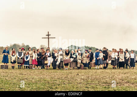 Civili polacchi durante la Seconda Guerra Mondiale La Battaglia di Lomianki - rievocazione storica, Polonia Foto Stock
