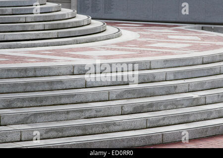 Fasi di curva al di fuori della Biblioteca universitaria, in UC Berkeley campus. Foto Stock