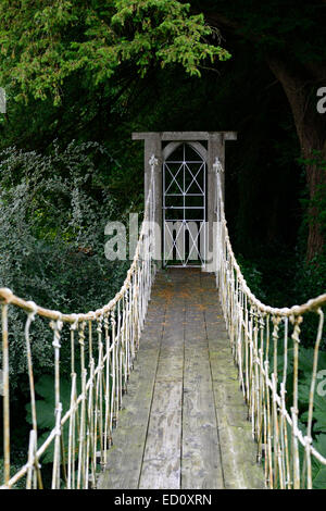 Birr castle ferro battuto sospensione ponte costruito 1820 fiume camcor offaly Foto Stock