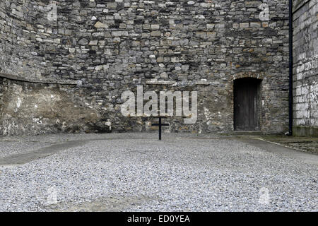 Kilmainham Gaol carcere cortile 1916 esecuzione grave lotta irlandese libertà liberazione simbolo storico simbolico RM Irlanda Foto Stock