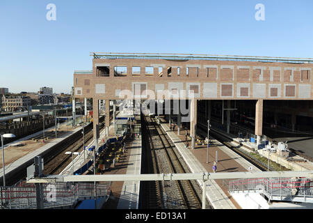 La stazione ferroviaria di Breda, Paesi Bassi. La stazione è in fase di ricostruzione e di espansione. Foto Stock