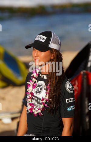 Moona Whyte chi è stato incoronato campione del mondo alla 2013 Kite Surf Pro Campionati del Mondo tenutosi presso la vicina spiaggia Ho'okipa, Maui, Ha Foto Stock