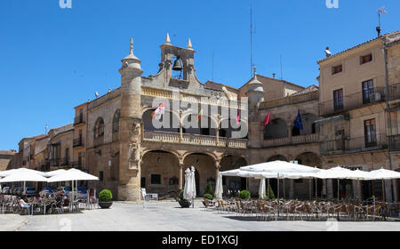 CIUDAD RODRIGO, Spagna - 1 giugno 2014: Ayuntamiento o Municipio della Città Vecchia (XVI secolo) in Ciudad Rodrigo, Spagna. Foto Stock