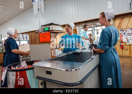 Illinois Arthur, Beachy's Bulk Foods, negozio di alimentari, supermercato, shopping shopper shopping negozi negozi mercati di mercato di acquisto di vendita, negozio di vendita al dettaglio sto Foto Stock