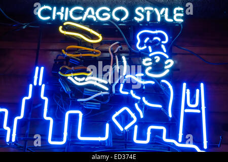 Illinois Urbana-Champaign, pizza in stile Chicago, cartello al neon, ristoranti, ristoranti, ristoranti, ristoranti, caffè, italiano, IL140904114 Foto Stock