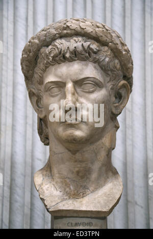 L'imperatore Claudio (10 BC-54 AD). Busto mostra Claudio indossando la corona civile, un diadema di foglie di quercia. Musei Vaticani. Foto Stock