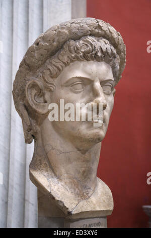 L'imperatore Claudio (10 BC-54 AD). Busto mostra Claudio indossando la corona civile, un diadema di foglie di quercia. Musei Vaticani. Vaticano Foto Stock