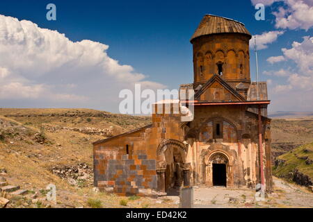 Rovinato xiii chiesa di San Gregorio di Tigran Honents all'Ani, un telecomando rovinato medievale Armena città turca, a nord-est della Turchia Foto Stock