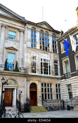 Esterno della libreria di Londra, il St James's Square, Londra SW1 uno dei mondi più grande e indipendente di librerie di prestito. Foto Stock