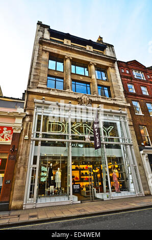 DKNY flagship store del Regno Unito in Old Bond Street, London W1. Foto Stock