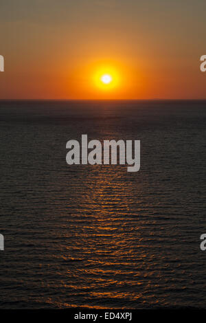 Il Maestoso tramonto sul Mar Nero Foto Stock