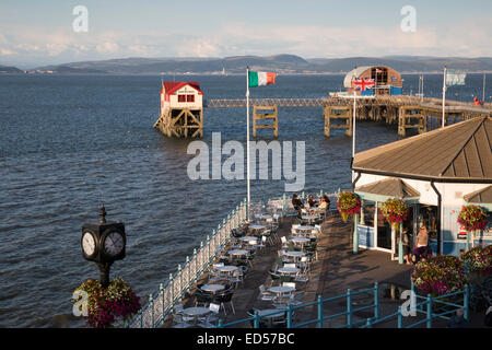 Mumbles Pier, Penisola di Gower, Swansea, West Glamorgan, Wales, Regno Unito, Europa Foto Stock