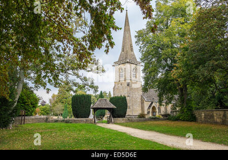 Chiesa parrocchiale di St Mary Copsehill Road Lower Slaughter Cotswolds Gloucestershire in Inghilterra Foto Stock