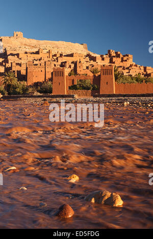 Vista di Ait Ben Haddou. Atlas di montagna. Il Marocco. Il Nord Africa. Africa Foto Stock