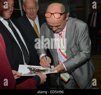 La premiere mondiale di 'MRS. Brown's Boys D'Movie' al Savoy - Arrivi con: Brendan O'Carroll dove: Dublino, Irlanda quando: 25 Giu 2014 Foto Stock