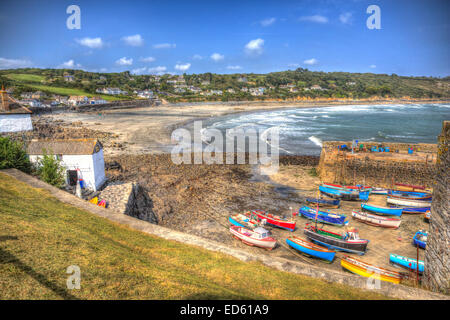 Porto Coverack Cornwall Inghilterra pesca costiera villaggio sul patrimonio lucertola costa Sud Ovest Inghilterra su un giorno di estate Foto Stock