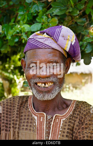 Uomo anziano in Taneka Beri village, Atakora, regione nord del Benin Foto Stock