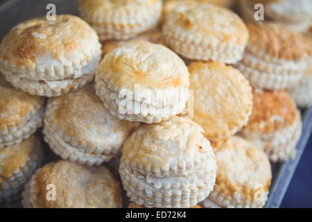 Tritare torte Natale street food festival Foto Stock